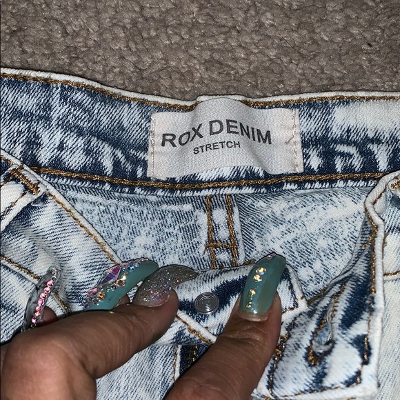 Jeans - Picture 3 of 4